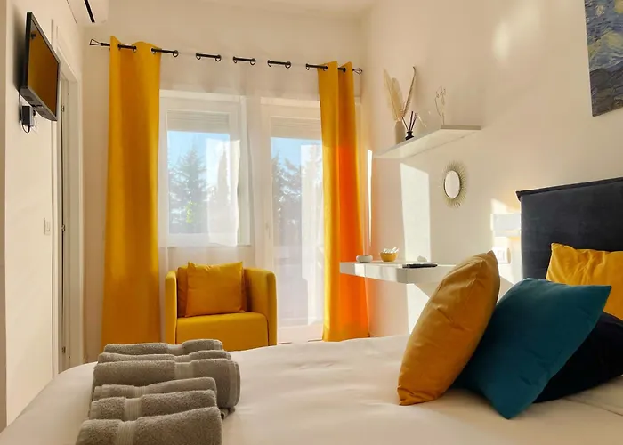 L' Oasi Di - Modern With Pool&parking Apartment *